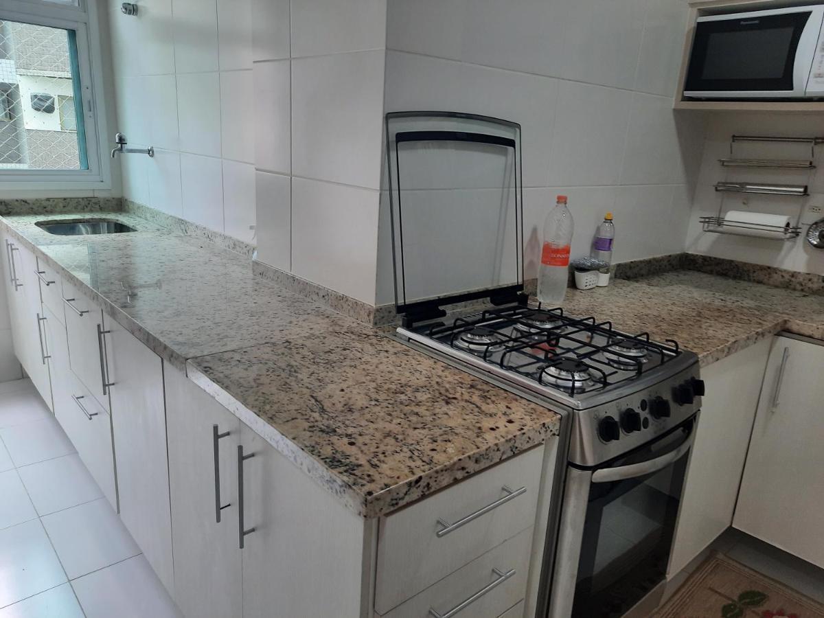 Apartamento Acolhedor Na Praia Do Forte カボ・フリオ エクステリア 写真