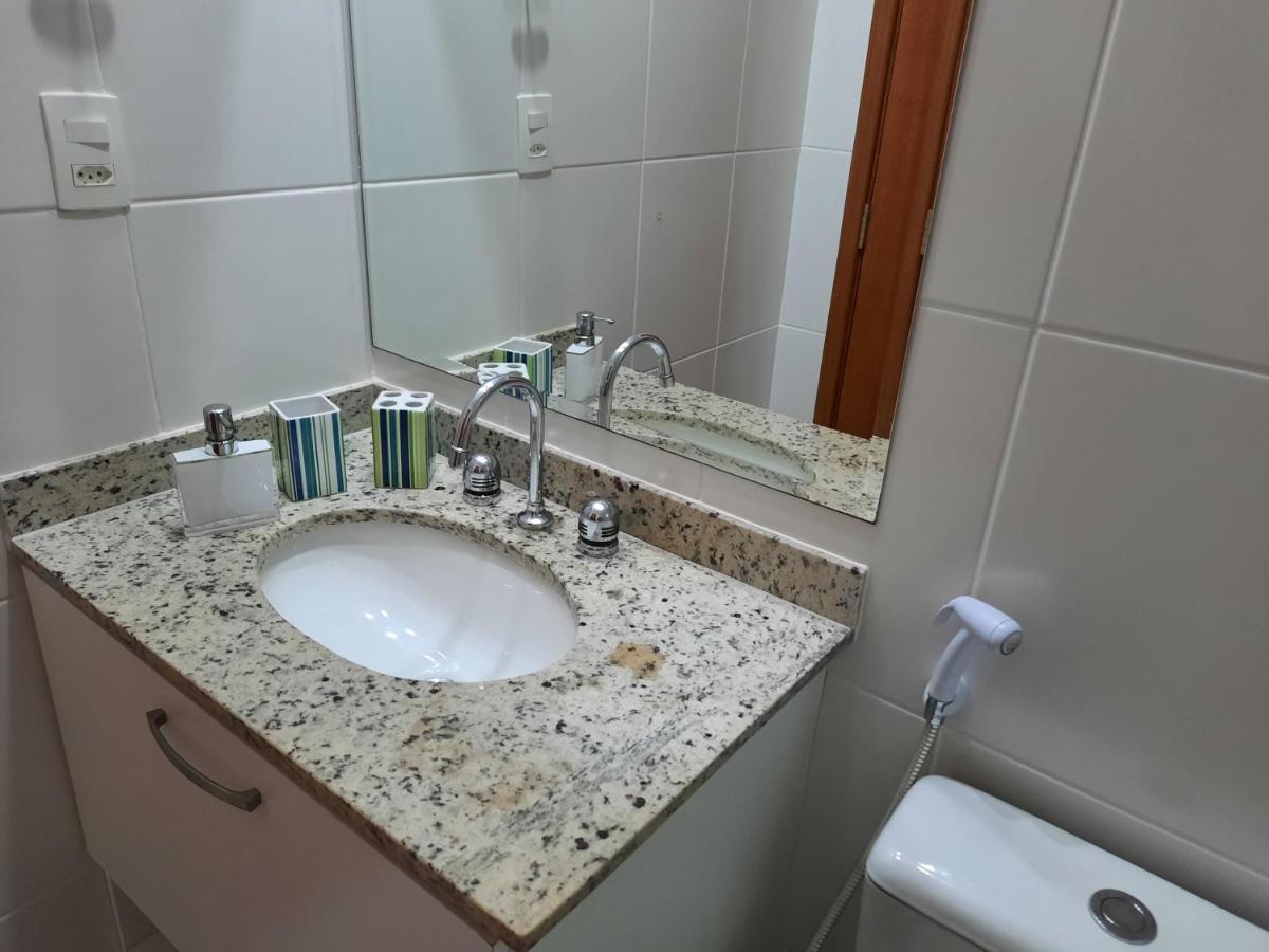 Apartamento Acolhedor Na Praia Do Forte カボ・フリオ エクステリア 写真
