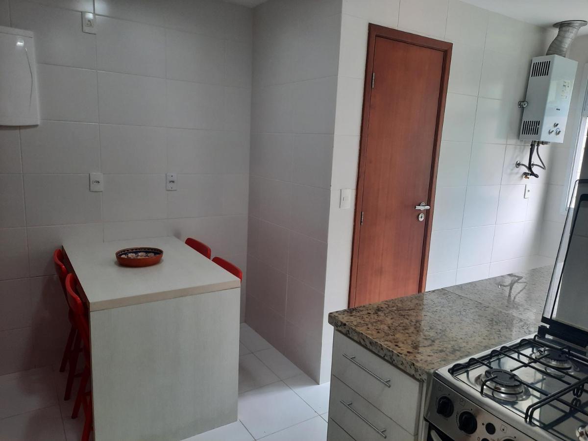 Apartamento Acolhedor Na Praia Do Forte カボ・フリオ エクステリア 写真